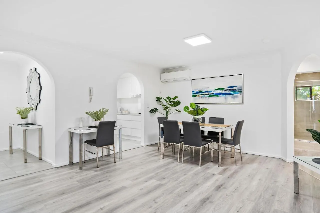 Apartment Coco Bella Retreat In Central Surfers - Sleeps 6-8 Gold Coast