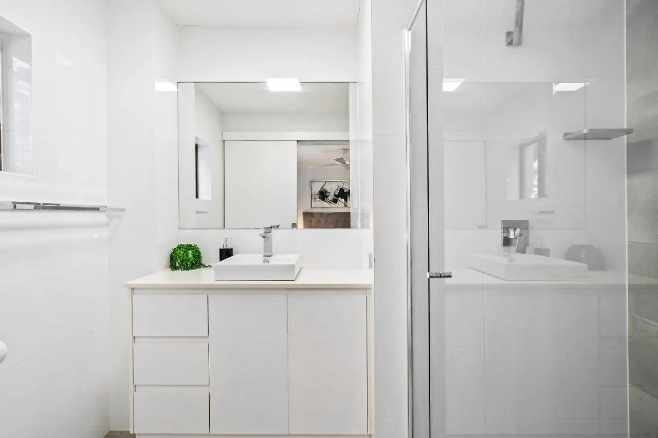 Coco Bella Retreat In Central Surfers - Sleeps 6-8 Gold Coast